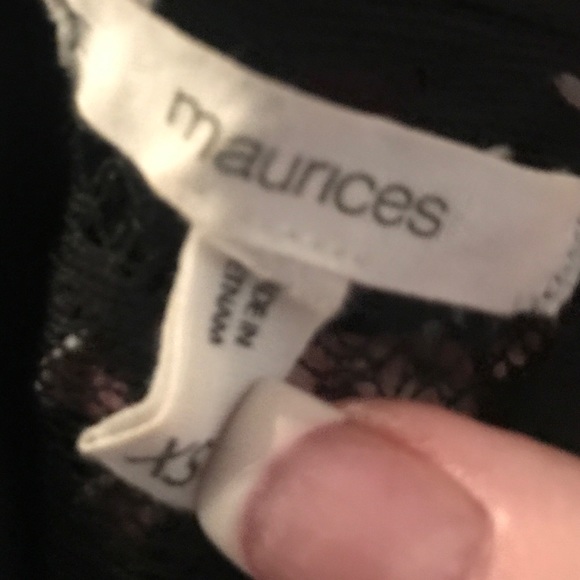 Black Cold Shoulder Maurice’s Top
FINAL PRICE - Picture 8 of 8